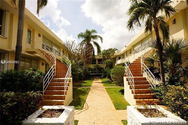 Primary Photo - 9940 Collins Ave