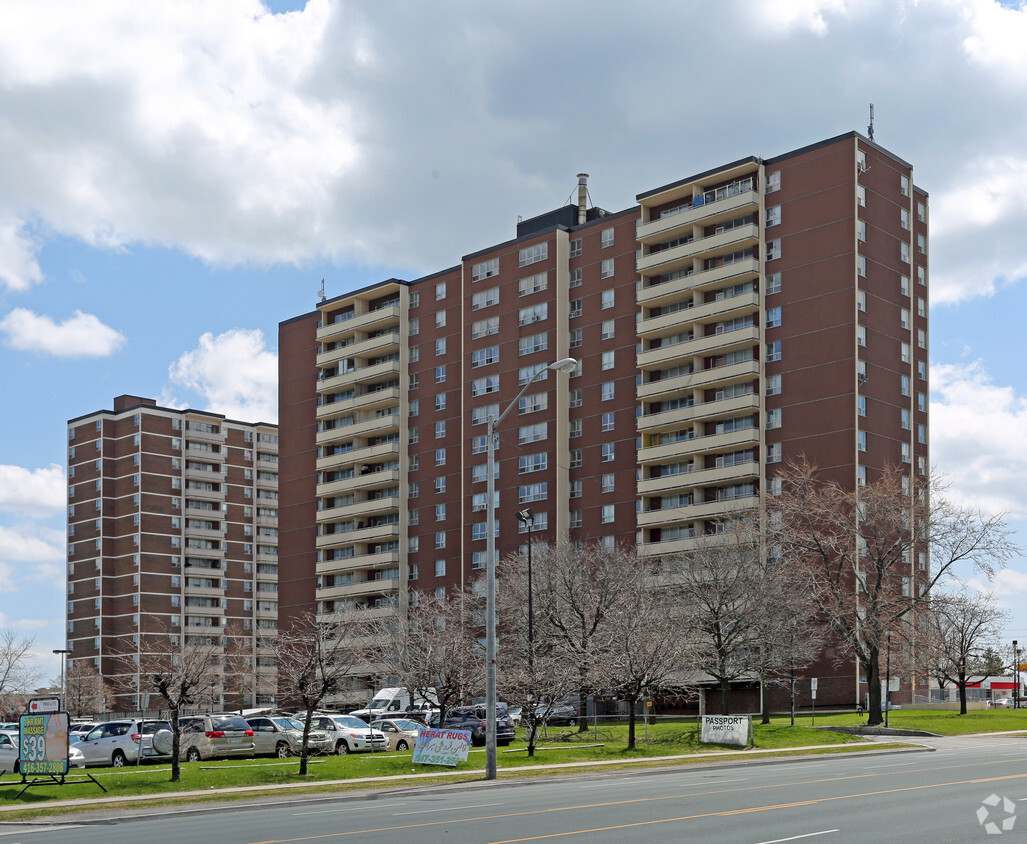 Primary Photo - Ellesmere Markham