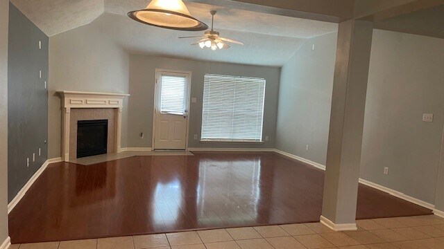 Foto del edificio - 6719 Emerald Shire Ln