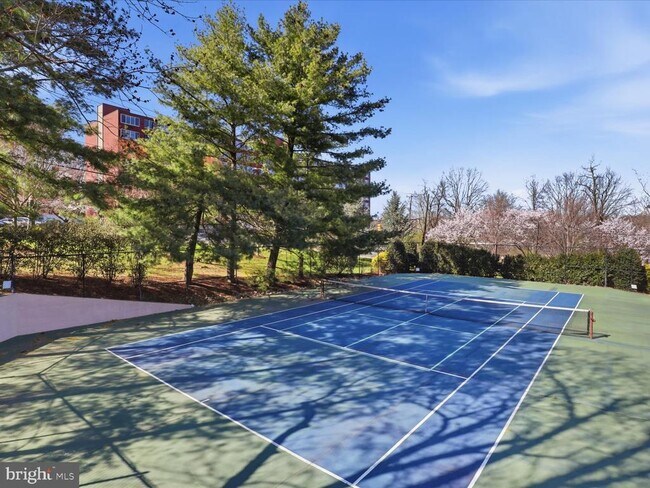 Foto del edificio - 5500 Holmes Run Pkwy