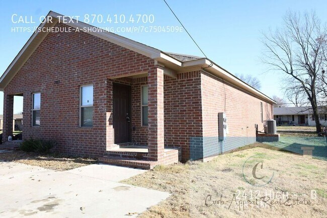 Building Photo - Luxury 2 bed, 1 bath duplex - new construc...