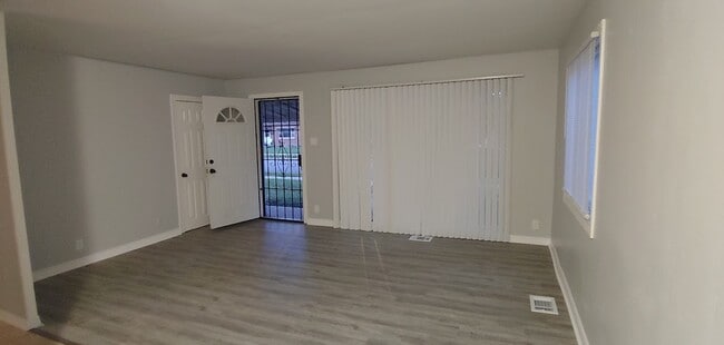 Foto del edificio - 5817 N 32nd St