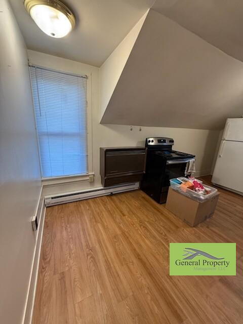 Foto del edificio - Spacious 1 Bedroom Unit in Duplex - Availa...