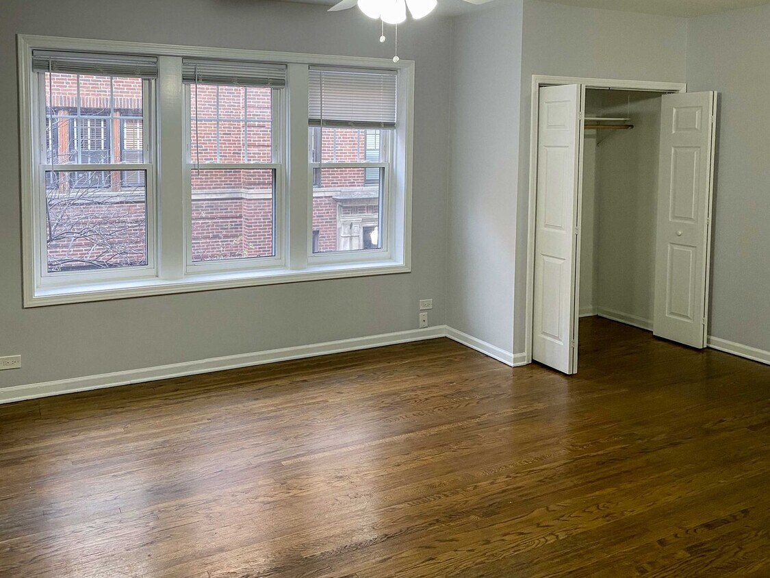 Foto principal - 3715 N Sheffield Ave