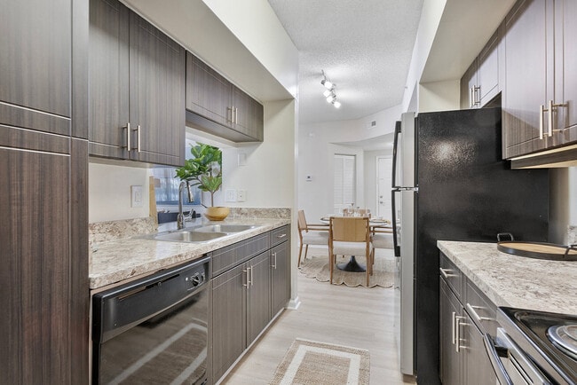 Building Photo - Marela Apartments