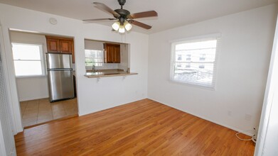 Building Photo - 3434 1/2-3440 Del Rey St