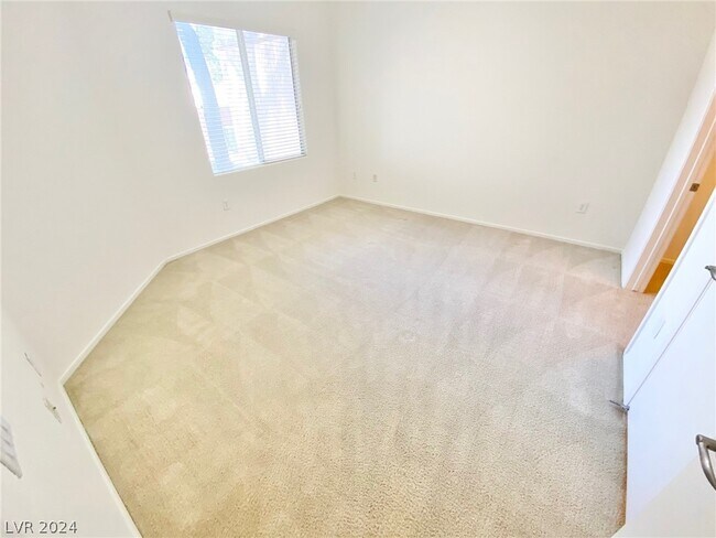 Building Photo - 6775 Abruzzi Dr