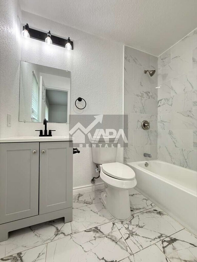 Foto del edificio - 9702 Hidden Ledge