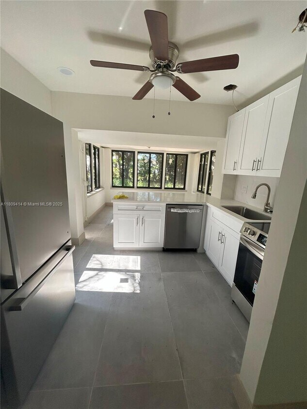 Foto principal - 421 SW 11th St