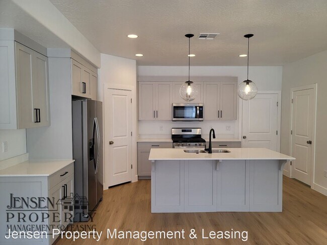 Foto del edificio - 3 br, 2.5 bath House - 2660 East Gray Birc...