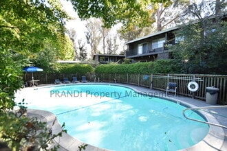 Building Photo - 1411 Casa Buena Dr