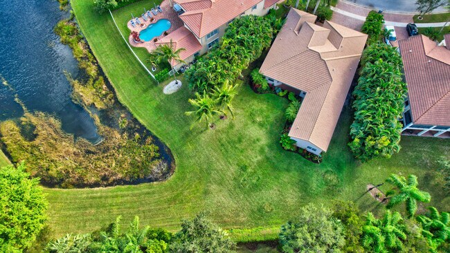 Foto del edificio - 8891 Starhaven Cove