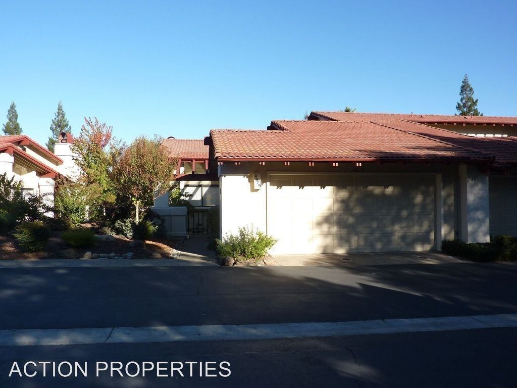Primary Photo - 4879 El Cid Dr