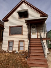Building Photo - 2006 W Lincoln Ave