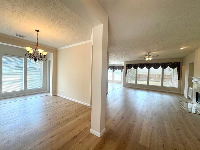 Building Photo - 12015 Concho Bay Ct