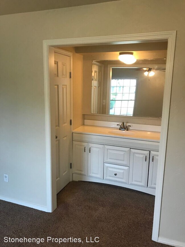 Foto del edificio - 2809 Willow Creek Dr