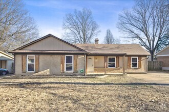 Building Photo - 6625 Hartford Dr