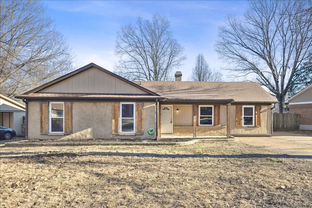 Foto principal - 3BED/2BATH REMODELED