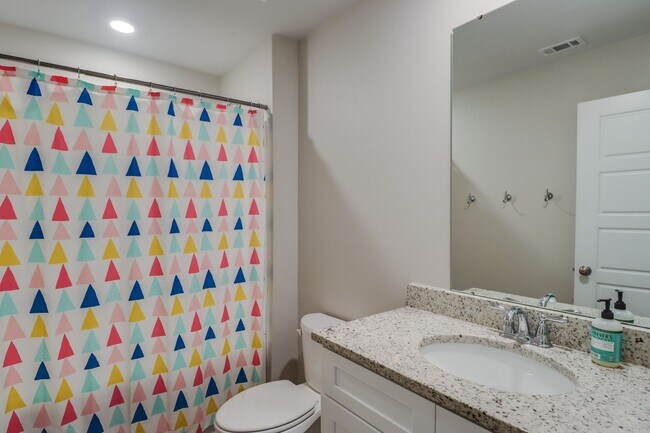 Foto del edificio - Beautiful 4 bed 2 bath