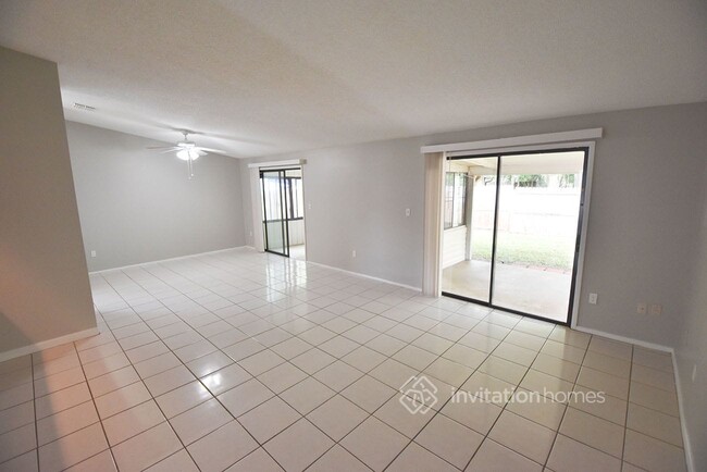 Building Photo - 10626 Hearthstone Dr
