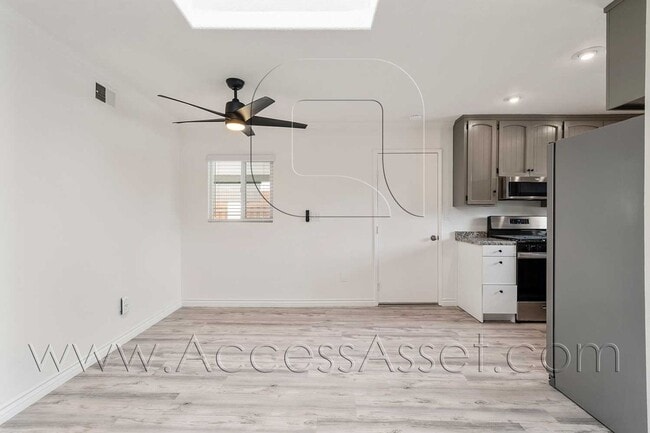 Building Photo - 1636 Zoro Way