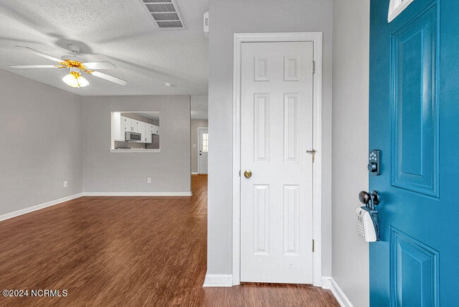 Building Photo - 909 Timberlake Trail
