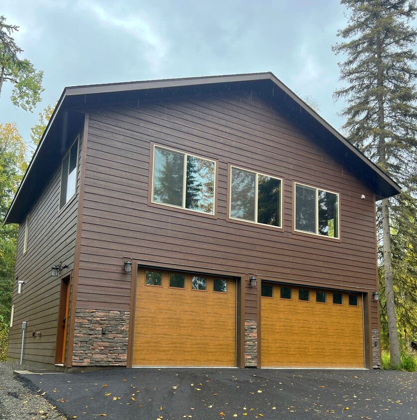 Primary Photo - SEASONAL FURNISHED RENTAL