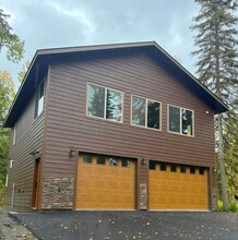 Building Photo - 38085 Rainbow Dr