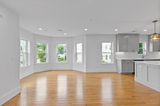 Foto del edificio - 4627 Washington St