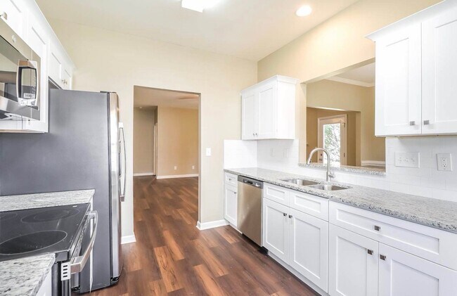 Foto del edificio - 2608 Hartley Hills Dr