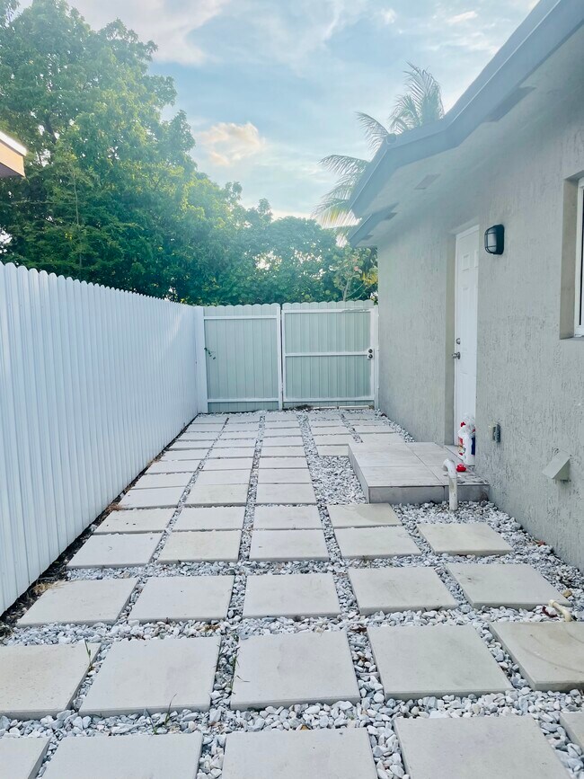 Foto del edificio - 5308 NW 29th Ave