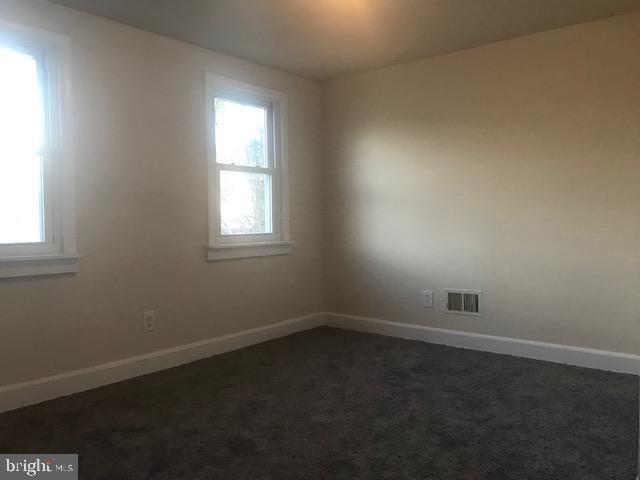 Building Photo - 85 Winters Ln