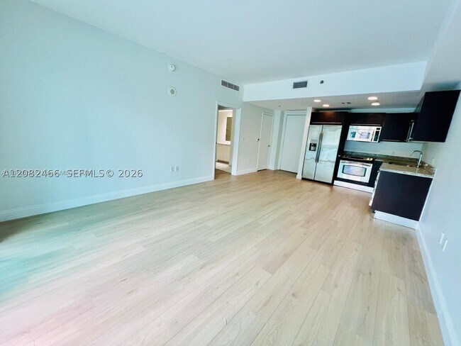 Foto del edificio - 950 Brickell Bay Dr