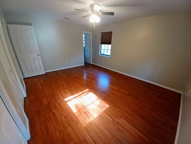 Foto del edificio - 206 Brittney Ln