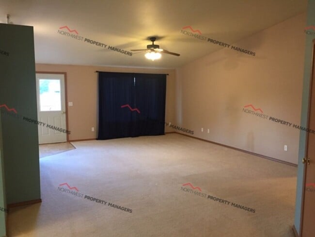 Building Photo - STATUS: AVAILABLE | R109 |  $2,195.00 a mo...