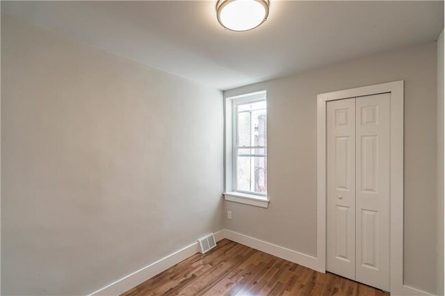 Foto del edificio - 1256 S Peach St