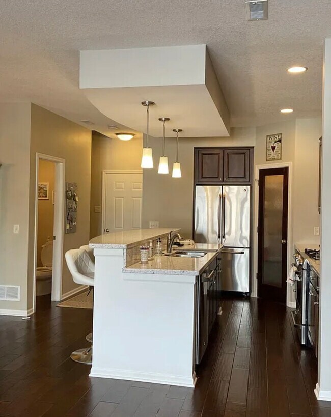 Foto del edificio - 391 Valley Commons