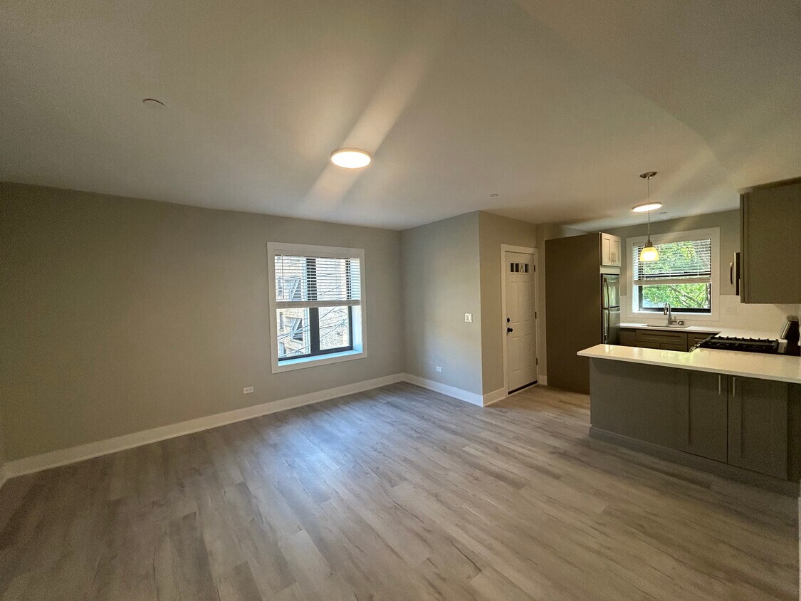Foto principal - 1131 Oak Ave