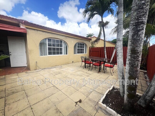 Building Photo - 11720 SW 103rd Ln