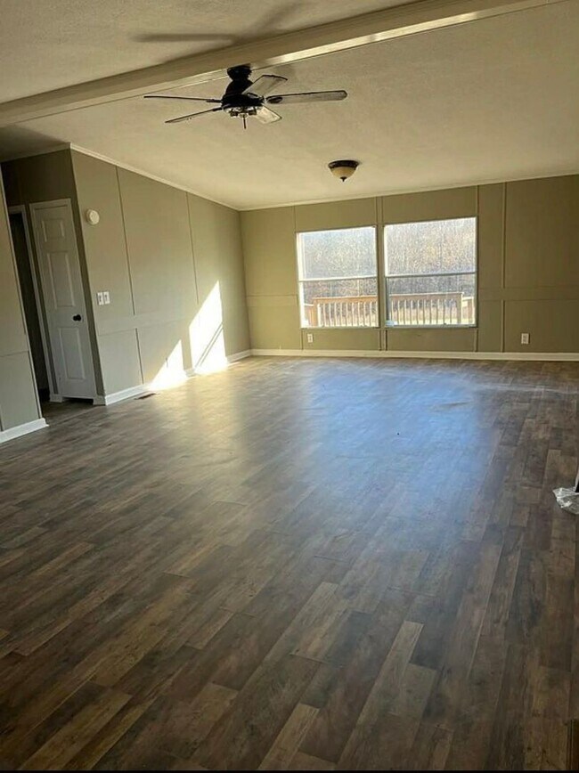 Building Photo - 3289 Bradshaw Rd