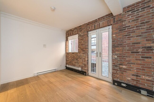 Building Photo - 506 Fort St