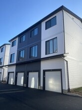 Building Photo - 850 Secord Blvd NW