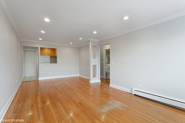 Building Photo - 6060 N Ridge Ave