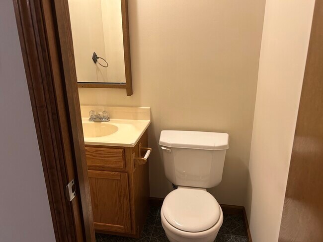 Powder Room - 4 Lowell Dr