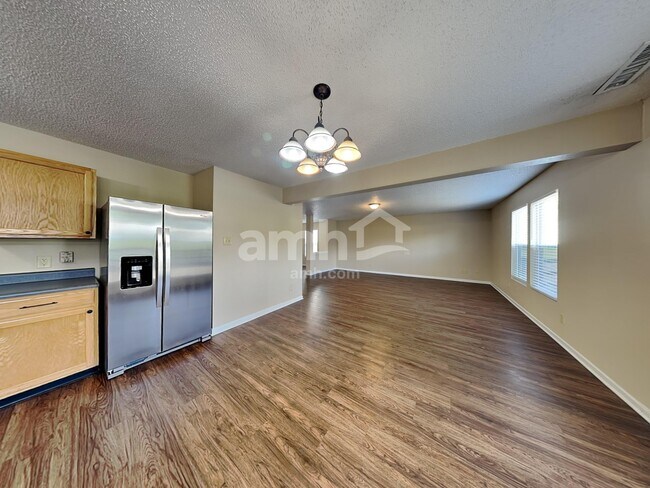 Foto del edificio - 10352 Fairmont Ln