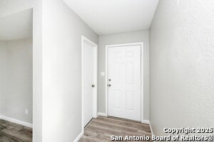 Foto del edificio - 3535 Honey Meadow