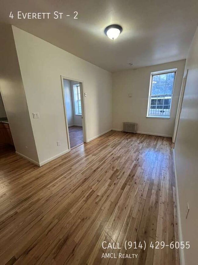 Building Photo - 4 Everett St