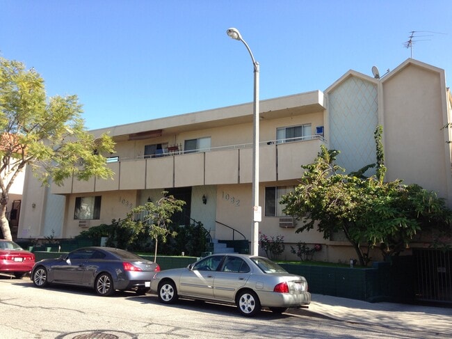 Building Photo - 1032 N Gardner St