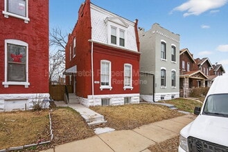 Building Photo - 3833 Oregon Ave