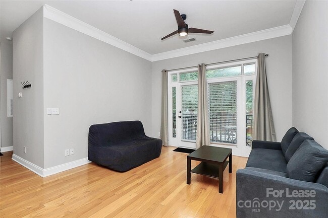 Foto del edificio - 793 Garden District Dr